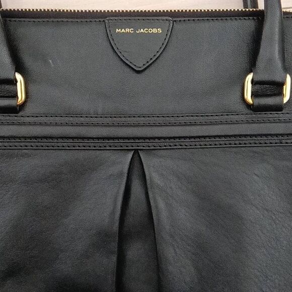 Marc Jacobs Women's Leather Gold-tone Hardware Shoulder Bag Black - Picture 3 of 5